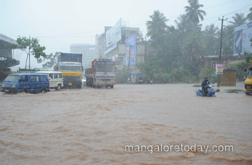 heavy rain in mangalore